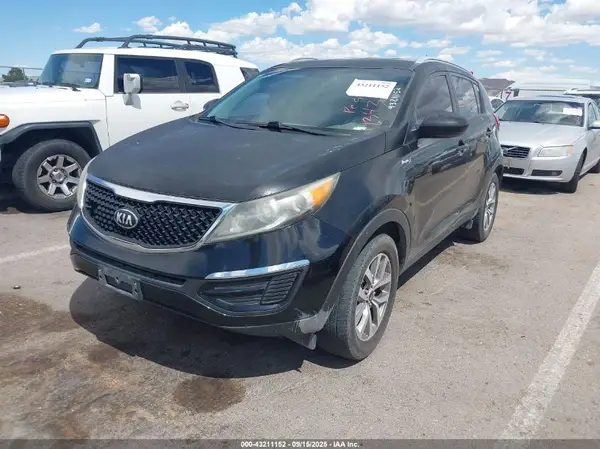 KNDPBCAC6G7801889 2016 KIA SPORTAGE - Image 2