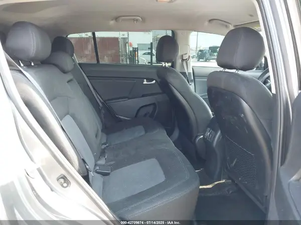 KNDPBCAC6G7812830 2016 KIA SPORTAGE - Image 8