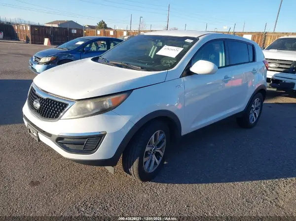 KNDPBCAC6G7814870 2016 KIA SPORTAGE - Image 2