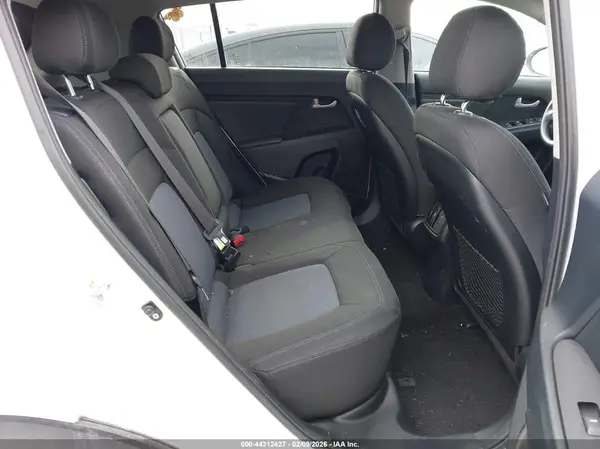 KNDPBCAC6G7828767 2016 KIA SPORTAGE - Image 8