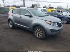 KNDPBCAC6G7831989 2016 KIA SPORTAGE