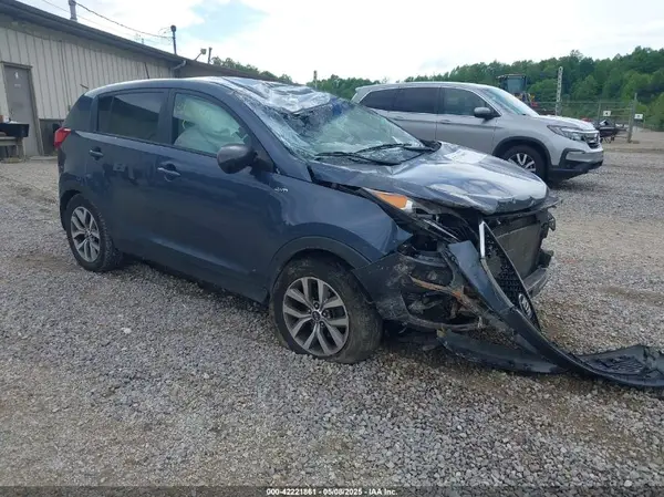 KNDPBCAC6G7833354 2016 KIA SPORTAGE - Image 1