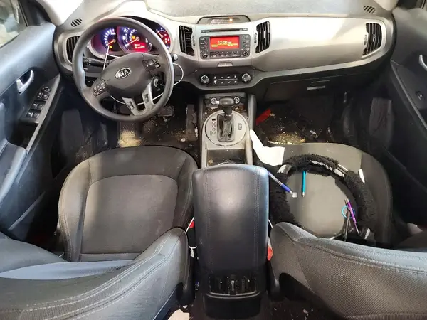 KNDPBCAC6G7853944 2016 KIA SPORTAGE - Image 8