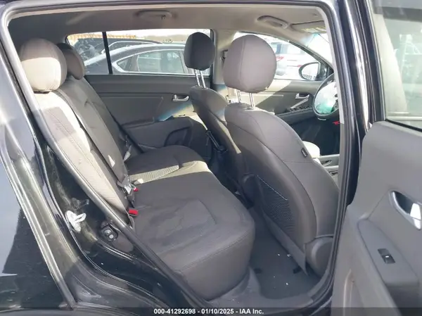 KNDPBCAC6G7853992 2016 KIA SPORTAGE - Image 8