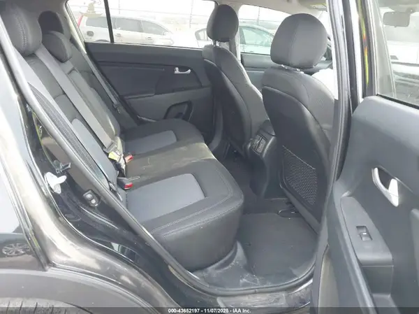 KNDPBCAC6G7859131 2016 KIA SPORTAGE - Image 8