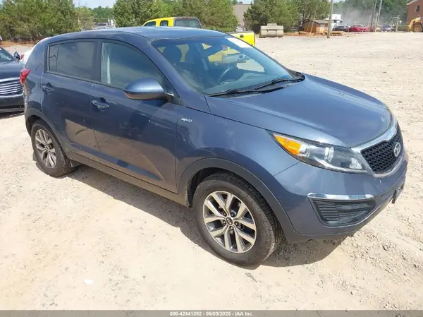 KNDPBCAC6G7865897 2016 KIA SPORTAGE - Image 1
