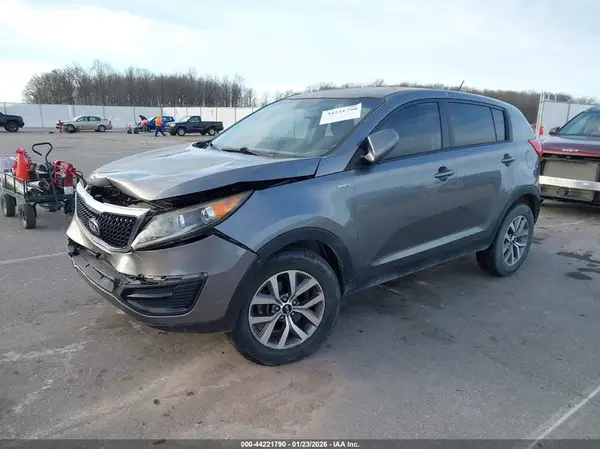 KNDPBCAC6G7867634 2016 KIA SPORTAGE - Image 2