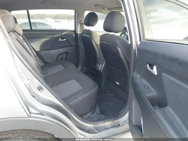 KNDPBCAC6G7867634 2016 KIA SPORTAGE - Image 8