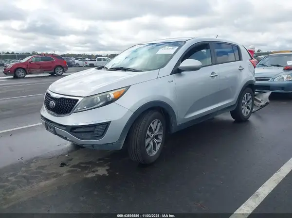 KNDPBCAC6G7870551 2016 KIA SPORTAGE - Image 2