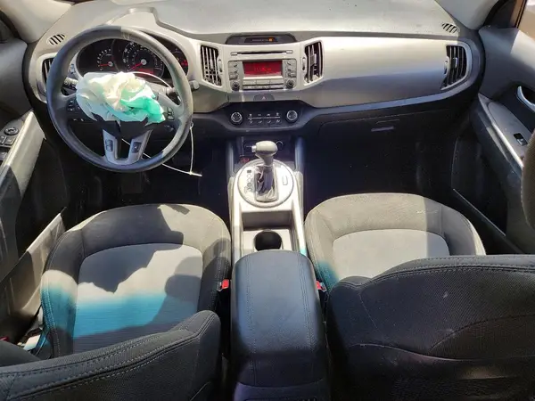 KNDPBCAC6G7872588 2016 KIA SPORTAGE - Image 8