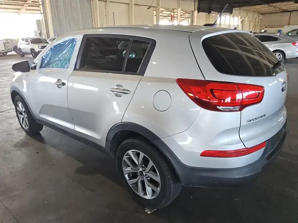 KNDPBCAC6G7875913 2016 KIA SPORTAGE - Image 2