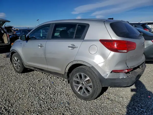 KNDPBCAC6G7879010 2016 KIA SPORTAGE - Image 2