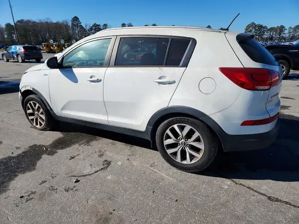 KNDPBCAC7G7797478 2016 KIA SPORTAGE - Image 2