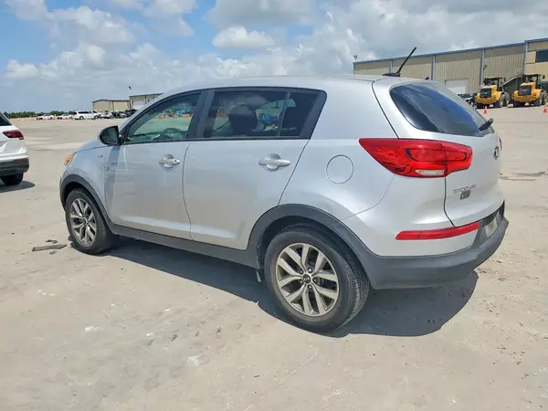 KNDPBCAC7G7801271 2016 KIA SPORTAGE - Image 2