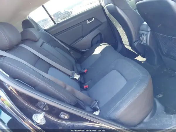 KNDPBCAC7G7828017 2016 KIA SPORTAGE - Image 8