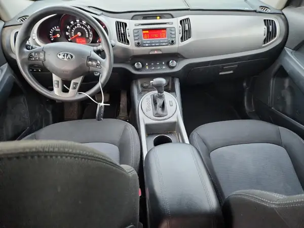 KNDPBCAC7G7828308 2016 KIA SPORTAGE - Image 8