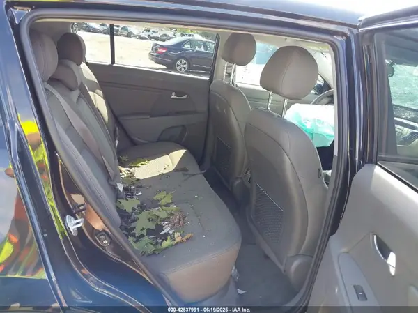KNDPBCAC7G7834190 2016 KIA SPORTAGE - Image 8
