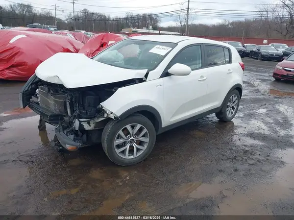 KNDPBCAC7G7835839 2016 KIA SPORTAGE - Image 2
