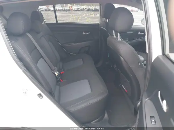 KNDPBCAC7G7835839 2016 KIA SPORTAGE - Image 8
