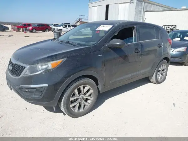 KNDPBCAC7G7840149 2016 KIA SPORTAGE - Image 2