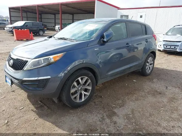 KNDPBCAC7G7844850 2016 KIA SPORTAGE - Image 2
