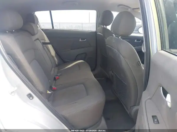 KNDPBCAC7G7848459 2016 KIA SPORTAGE - Image 8