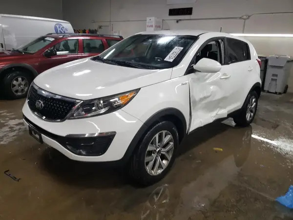 KNDPBCAC7G7848784 2016 KIA SPORTAGE - Image 1