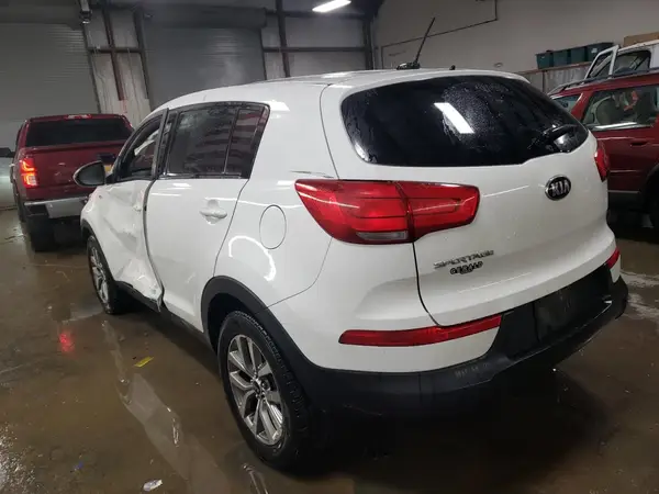KNDPBCAC7G7848784 2016 KIA SPORTAGE - Image 2