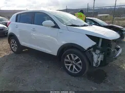 KNDPBCAC7G7849675 2016 KIA SPORTAGE
