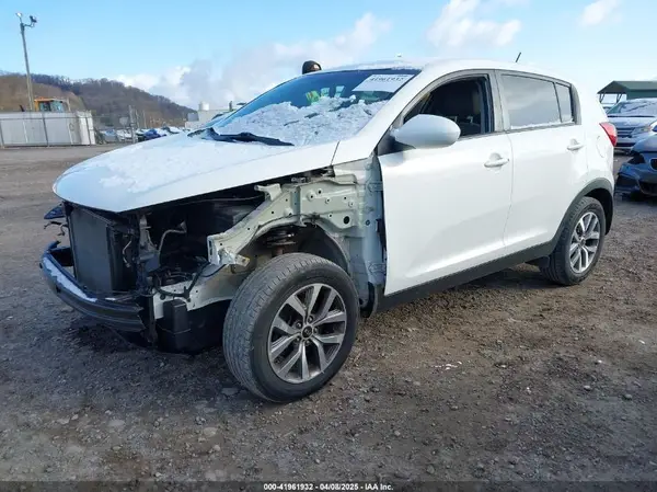 KNDPBCAC7G7849675 2016 KIA SPORTAGE - Image 2
