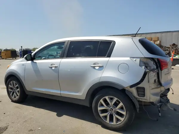 KNDPBCAC7G7864001 2016 KIA SPORTAGE - Image 2
