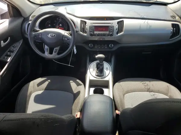 KNDPBCAC7G7864001 2016 KIA SPORTAGE - Image 8