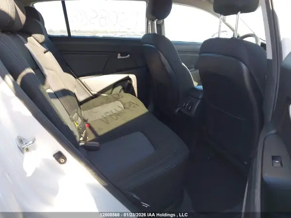 KNDPBCAC7G7866489 2016 KIA SPORTAGE - Image 8