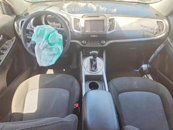 KNDPBCAC7G7870154 2016 KIA SPORTAGE - Image 8