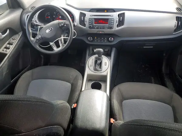 KNDPBCAC7G7876990 2016 KIA SPORTAGE - Image 8