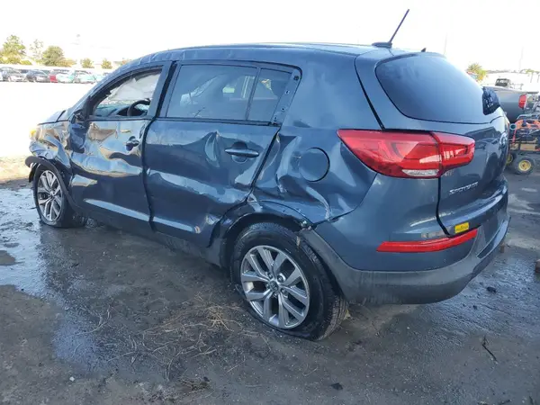 KNDPBCAC8G7812537 2016 KIA SPORTAGE - Image 2