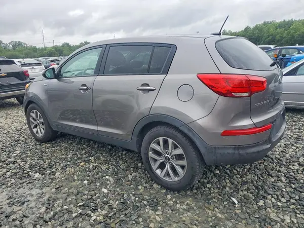 KNDPBCAC8G7813302 2016 KIA SPORTAGE - Image 2