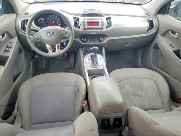 KNDPBCAC8G7813302 2016 KIA SPORTAGE - Image 8