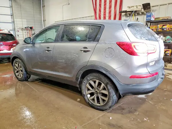 KNDPBCAC8G7815082 2016 KIA SPORTAGE - Image 2