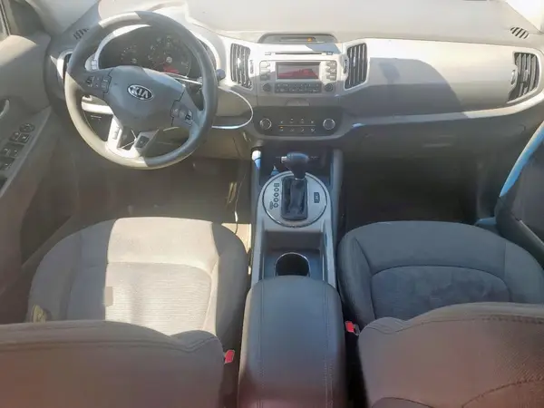 KNDPBCAC8G7825966 2016 KIA SPORTAGE - Image 8