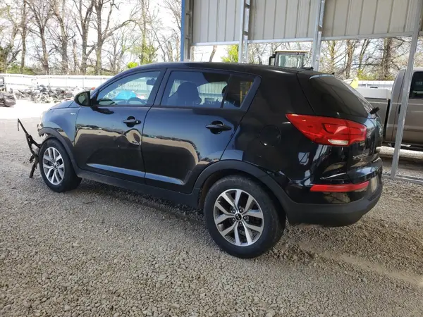 KNDPBCAC8G7826583 2016 KIA SPORTAGE - Image 2