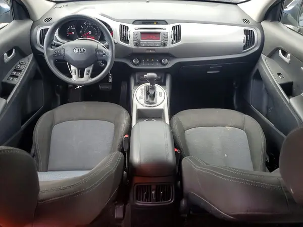 KNDPBCAC8G7827393 2016 KIA SPORTAGE - Image 8