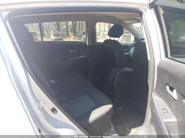 KNDPBCAC8G7827460 2016 KIA SPORTAGE - Image 8