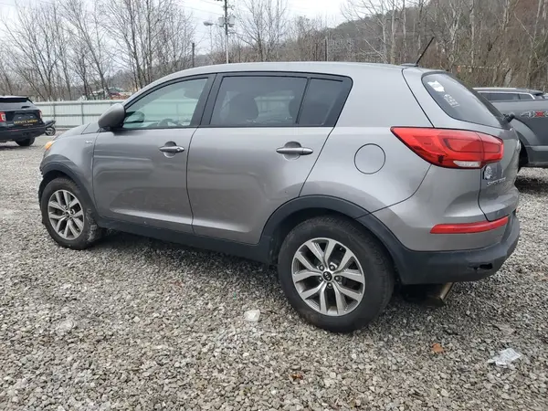 KNDPBCAC8G7828902 2016 KIA SPORTAGE - Image 2