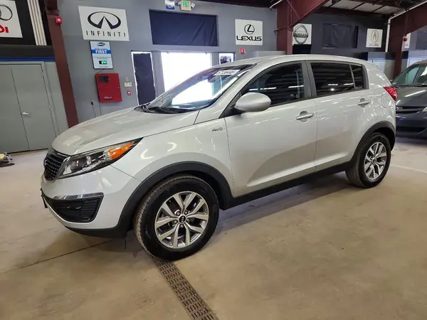 KNDPBCAC8G7832304 2016 KIA SPORTAGE - Image 1