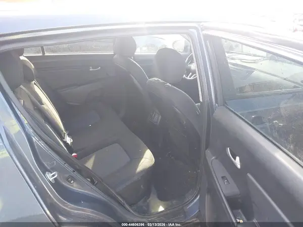KNDPBCAC8G7855176 2016 KIA SPORTAGE - Image 8
