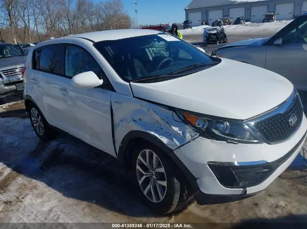 KNDPBCAC8G7857316 2016 KIA SPORTAGE - Image 1