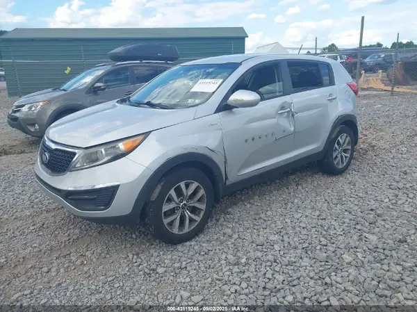 KNDPBCAC8G7862273 2016 KIA SPORTAGE - Image 2