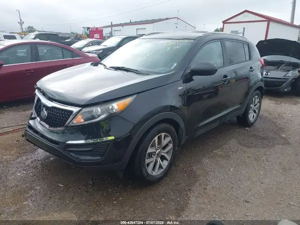 KNDPBCAC8G7869272 2016 KIA SPORTAGE - Image 2