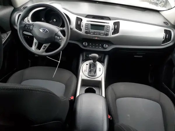 KNDPBCAC8G7870583 2016 KIA SPORTAGE - Image 8